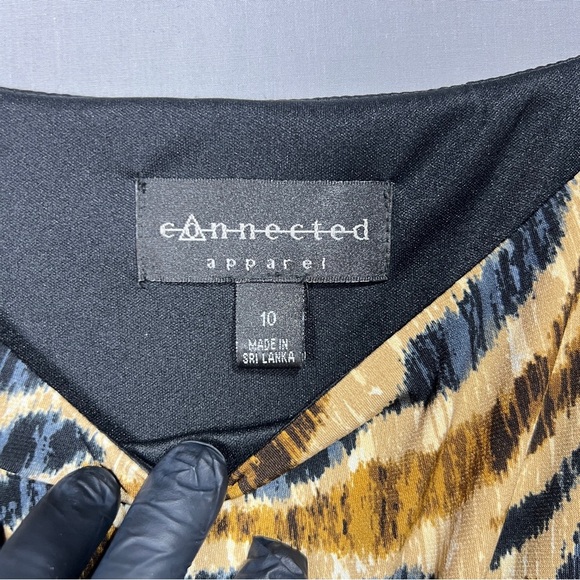 Connected Apparel Women’s Animal Print Dress Size 10 - Picture 3 of 7